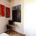 A Casa Dell'artista Viki Bed & Breakfast *