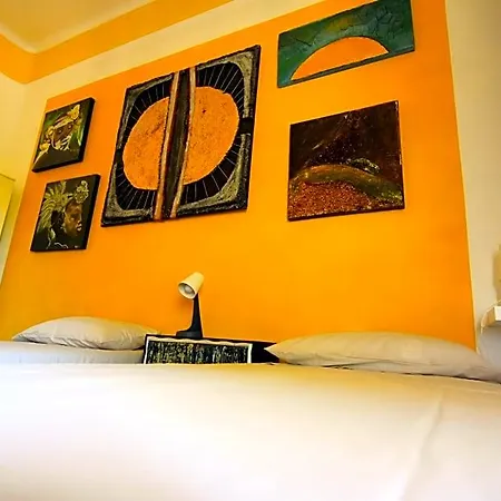 A Casa Dell'artista Viki イェージ