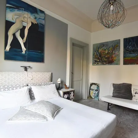 A Casa Dell'artista Viki * Iesi