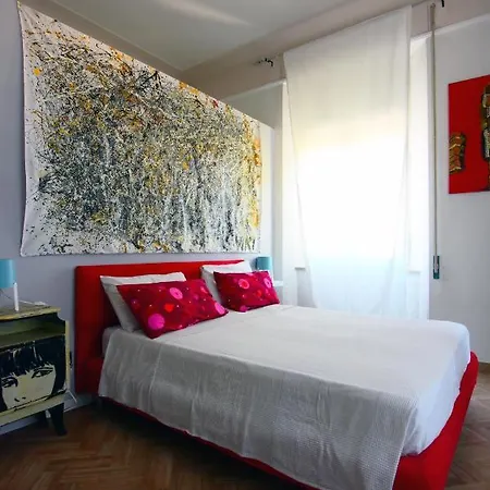 ベッド・アンド・ブレックファスト A Casa Dell'artista Viki *